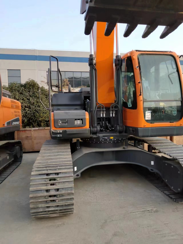 DOOSAN DX225LC-9 - حفار زحاف: صورة 5 DOOSAN DX225LC-9 - حفار زحاف: صورة 5