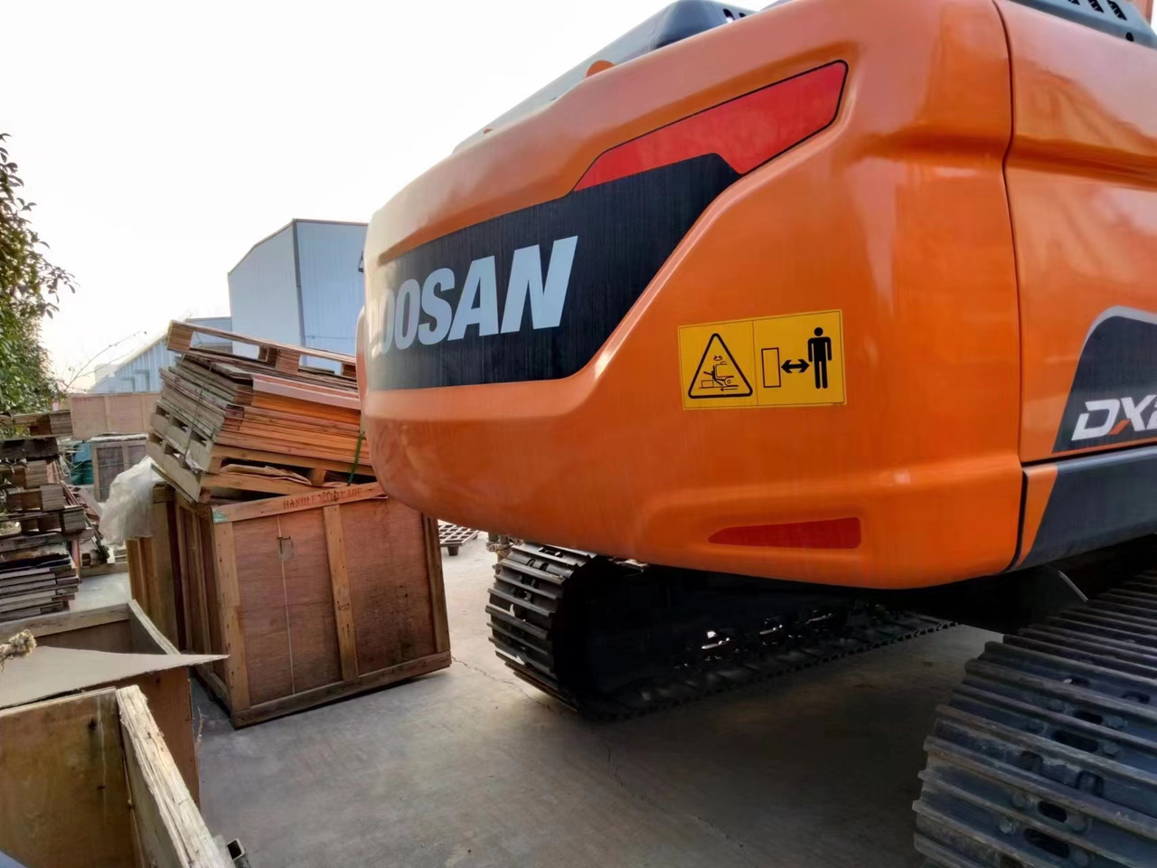 DOOSAN DX225LC-9 - حفار زحاف: صورة 4 DOOSAN DX225LC-9 - حفار زحاف: صورة 4