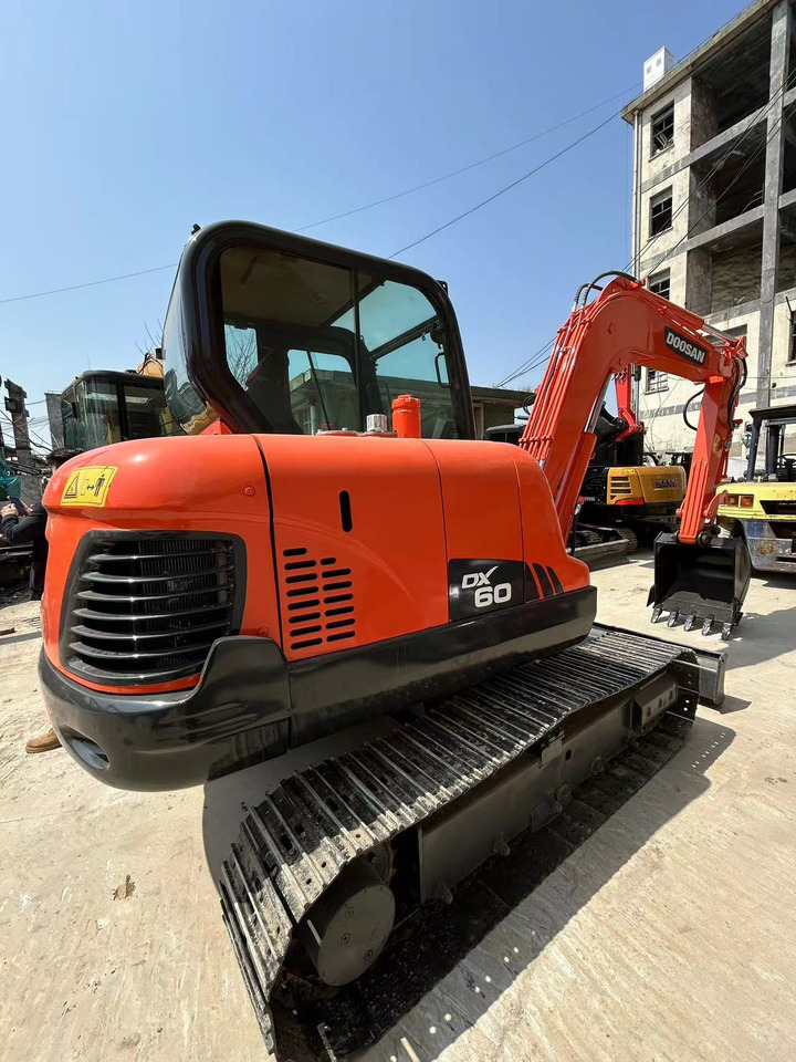DOOSAN DX60 Mini excavator 6ton - حفارة مُصَّغرة: صورة 5 DOOSAN DX60 Mini excavator 6ton - حفارة مُصَّغرة: صورة 5