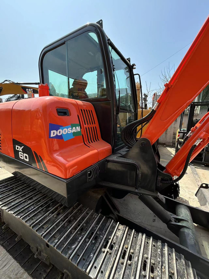 DOOSAN DX60 Mini excavator 6ton - حفارة مُصَّغرة: صورة 4 DOOSAN DX60 Mini excavator 6ton - حفارة مُصَّغرة: صورة 4