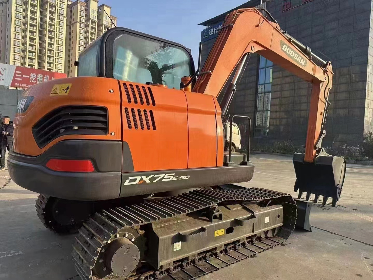 DOOSAN DX75 Mini excavator  7.5 ton - حفارة مُصَّغرة: صورة 4 DOOSAN DX75 Mini excavator  7.5 ton - حفارة مُصَّغرة: صورة 4