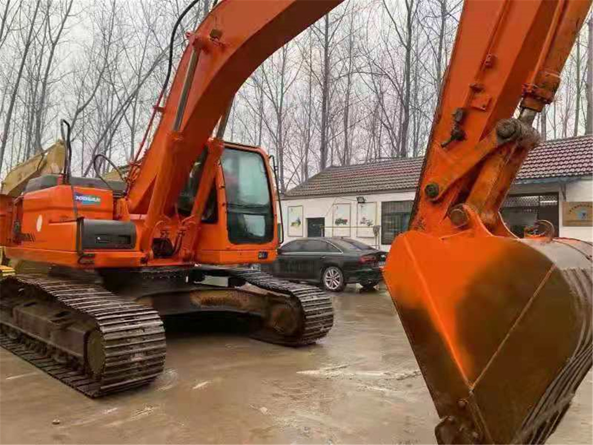DOOSAN Excavator DX300 Click Here for Discount - حفارة: صورة 2 DOOSAN Excavator DX300 Click Here for Discount - حفارة: صورة 2