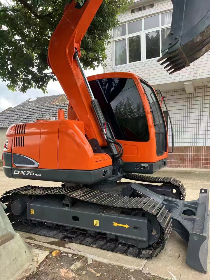 DOOSAN Mini Excavator DX75 Click for Discount - حفارة مُصَّغرة: صورة 4 DOOSAN Mini Excavator DX75 Click for Discount - حفارة مُصَّغرة: صورة 4