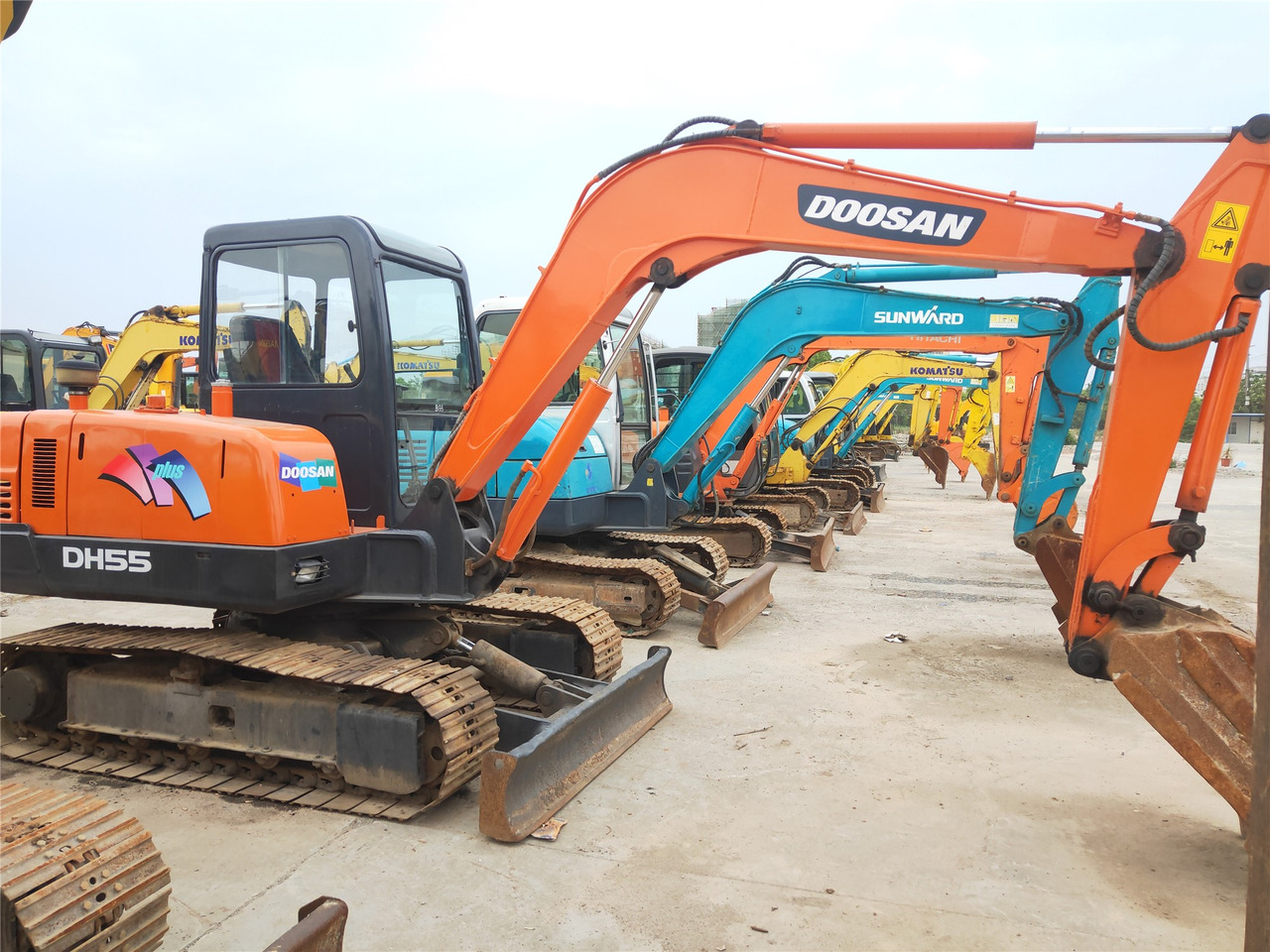 Doosan Crawler Excavator DH55 Good Condition Click for Discount - حفار زحاف: صورة 1 Doosan Crawler Excavator DH55 Good Condition Click for Discount - حفار زحاف: صورة 1