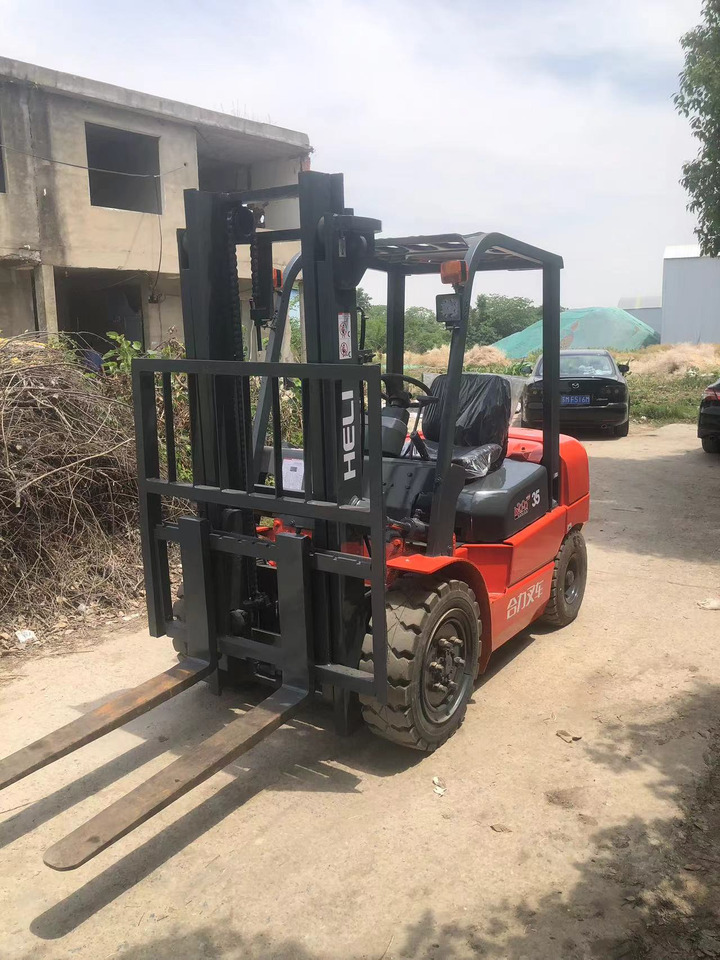 HELI 3.5ton Forklift Click here for Discount - رافعة شوكية ديزل: صورة 2 HELI 3.5ton Forklift Click here for Discount - رافعة شوكية ديزل: صورة 2