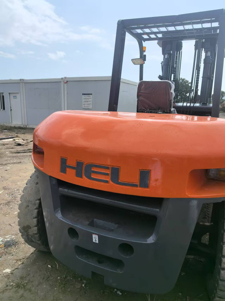 HELI Forklift FD100 Click Here for discount - رافعة شوكية ديزل: صورة 4 HELI Forklift FD100 Click Here for discount - رافعة شوكية ديزل: صورة 4