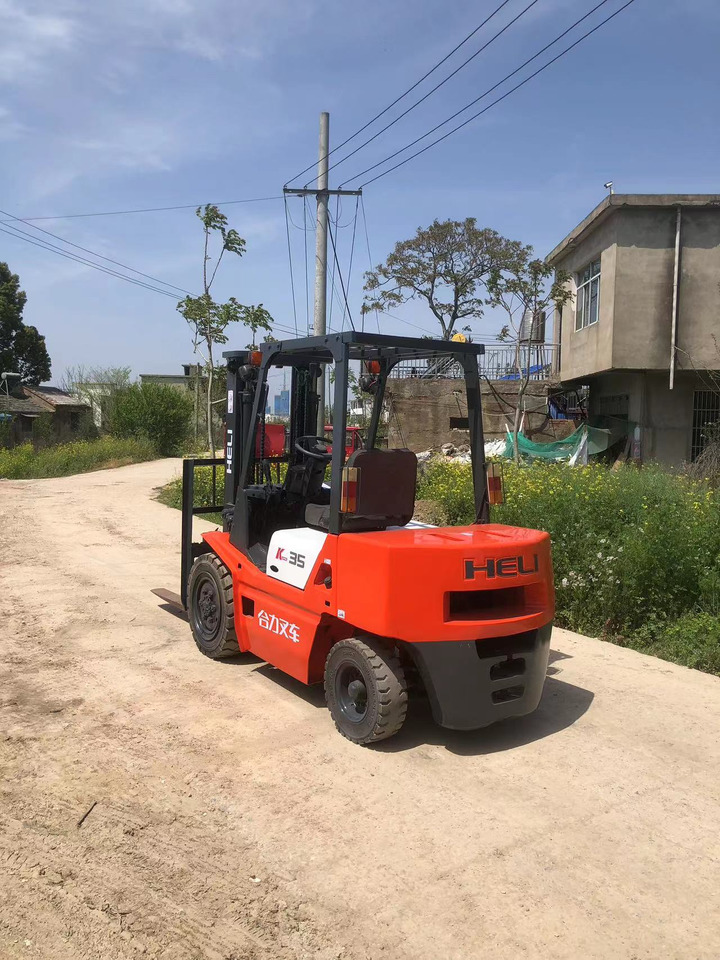 HELI K35 Forklift Click Here for Discount - رافعة شوكية ديزل: صورة 1 HELI K35 Forklift Click Here for Discount - رافعة شوكية ديزل: صورة 1