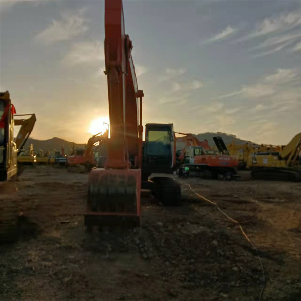 HITACHI ZX210 - حفار زحاف: صورة 5 HITACHI ZX210 - حفار زحاف: صورة 5