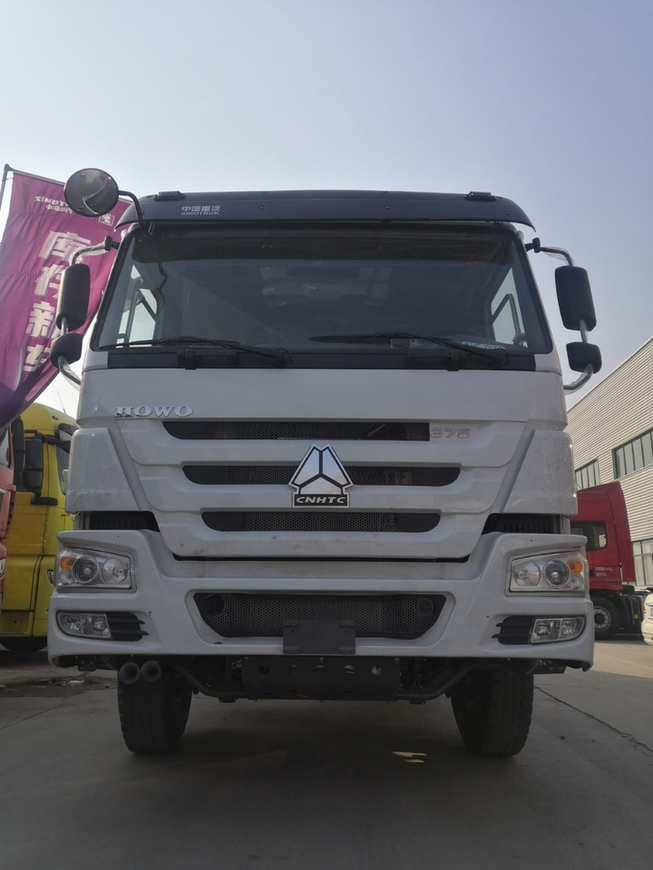 HOWO 10Cube Cement Mixer Truck 6*4 Click Here for Discount - شاحنة خلاطة خرسانة: صورة 3 HOWO 10Cube Cement Mixer Truck 6*4 Click Here for Discount - شاحنة خلاطة خرسانة: صورة 3