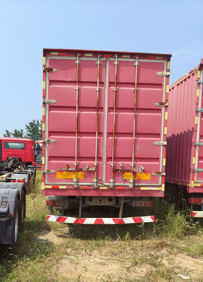 HOWO HaoHan N6 Box Truck 6*2 Click Here for Discount - شاحنة مقفلة: صورة 4 HOWO HaoHan N6 Box Truck 6*2 Click Here for Discount - شاحنة مقفلة: صورة 4