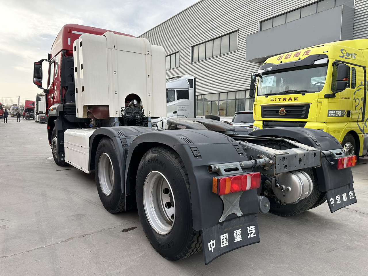 HOWO Haohan N7W 6✖4 - وحدة جر: صورة 3 HOWO Haohan N7W 6✖4 - وحدة جر: صورة 3