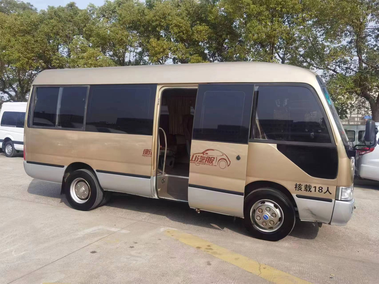 Higer 18-Seater Coach - مركبة كوتش: صورة 2 Higer 18-Seater Coach - مركبة كوتش: صورة 2