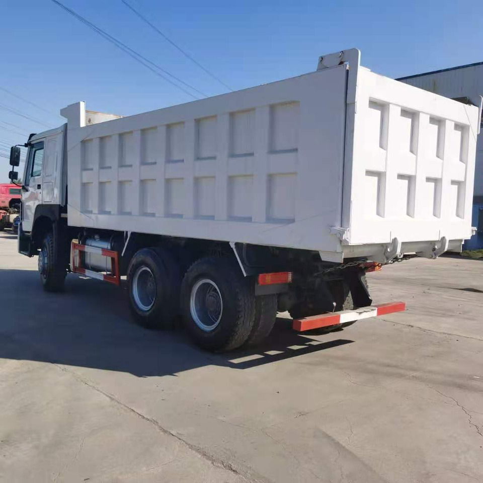 Howo Dump Truck 6✖4 White Click Here for Discount - شاحنة مقفلة: صورة 4 Howo Dump Truck 6✖4 White Click Here for Discount - شاحنة مقفلة: صورة 4