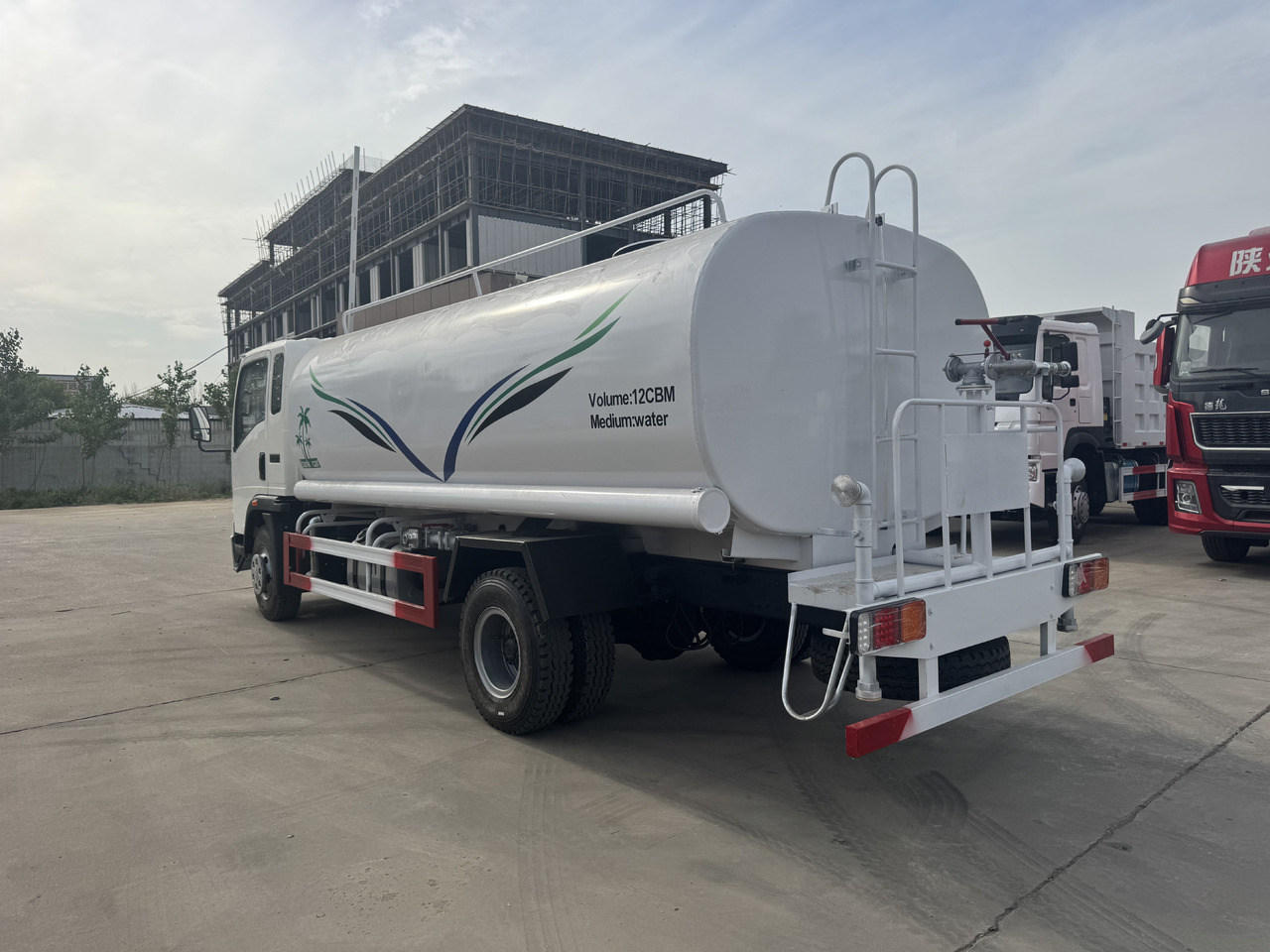 Howo Water Tanker Click for Discount - مضخة مياه: صورة 4 Howo Water Tanker Click for Discount - مضخة مياه: صورة 4