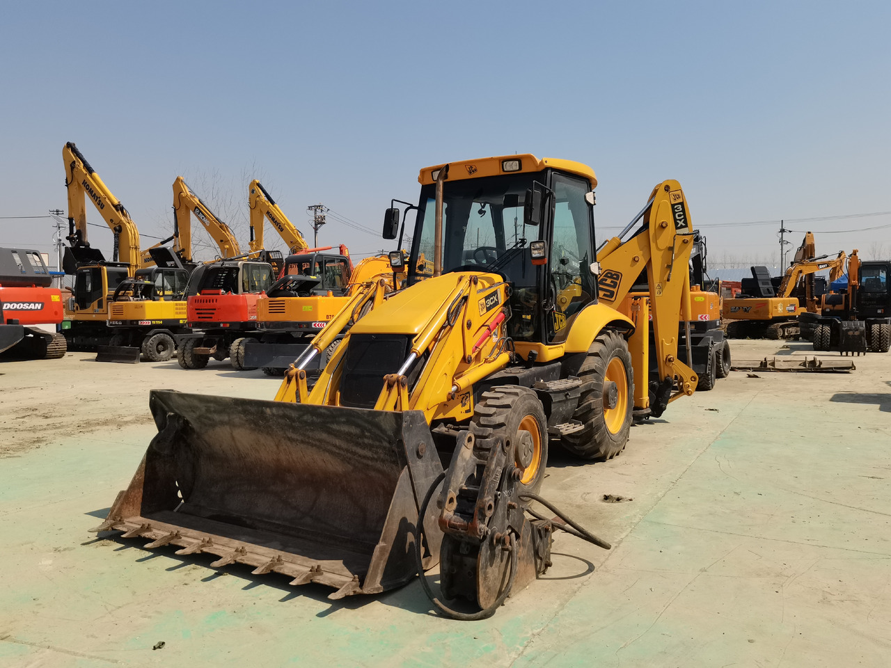 JCB Backhoe Loader 3CX Click Here for Discount - جرافة حفار: صورة 1 JCB Backhoe Loader 3CX Click Here for Discount - جرافة حفار: صورة 1