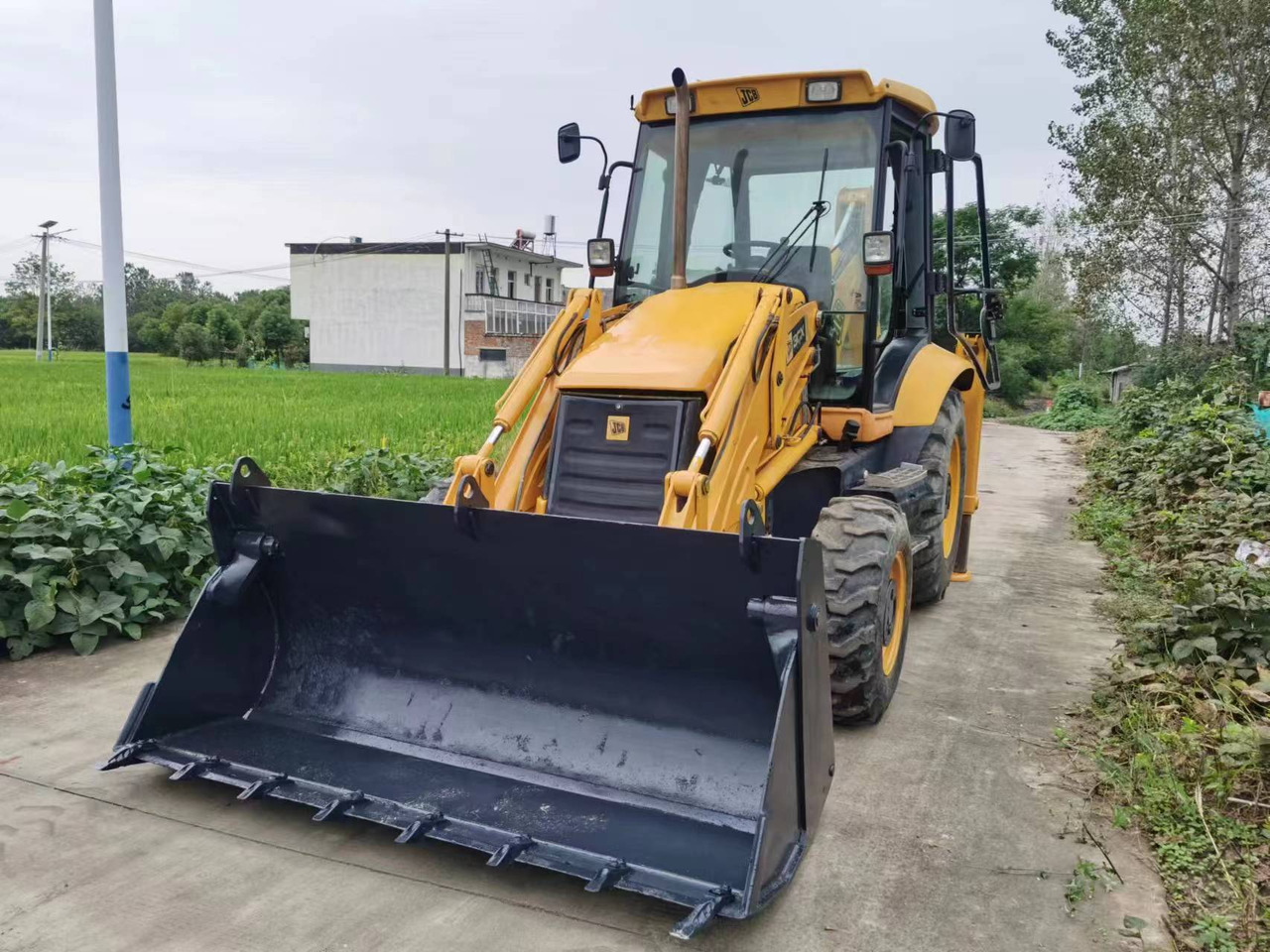 JCB Backhoe Loader 3CX Click Here for Discount - جرافة حفار: صورة 1 JCB Backhoe Loader 3CX Click Here for Discount - جرافة حفار: صورة 1