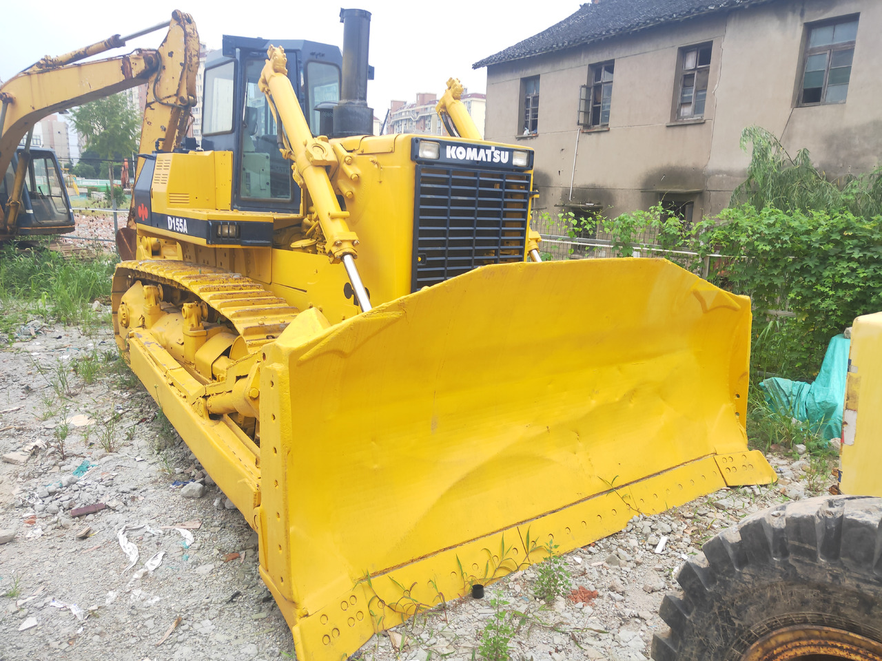 KOMATSU D155A-2 - جرافة: صورة 2 KOMATSU D155A-2 - جرافة: صورة 2