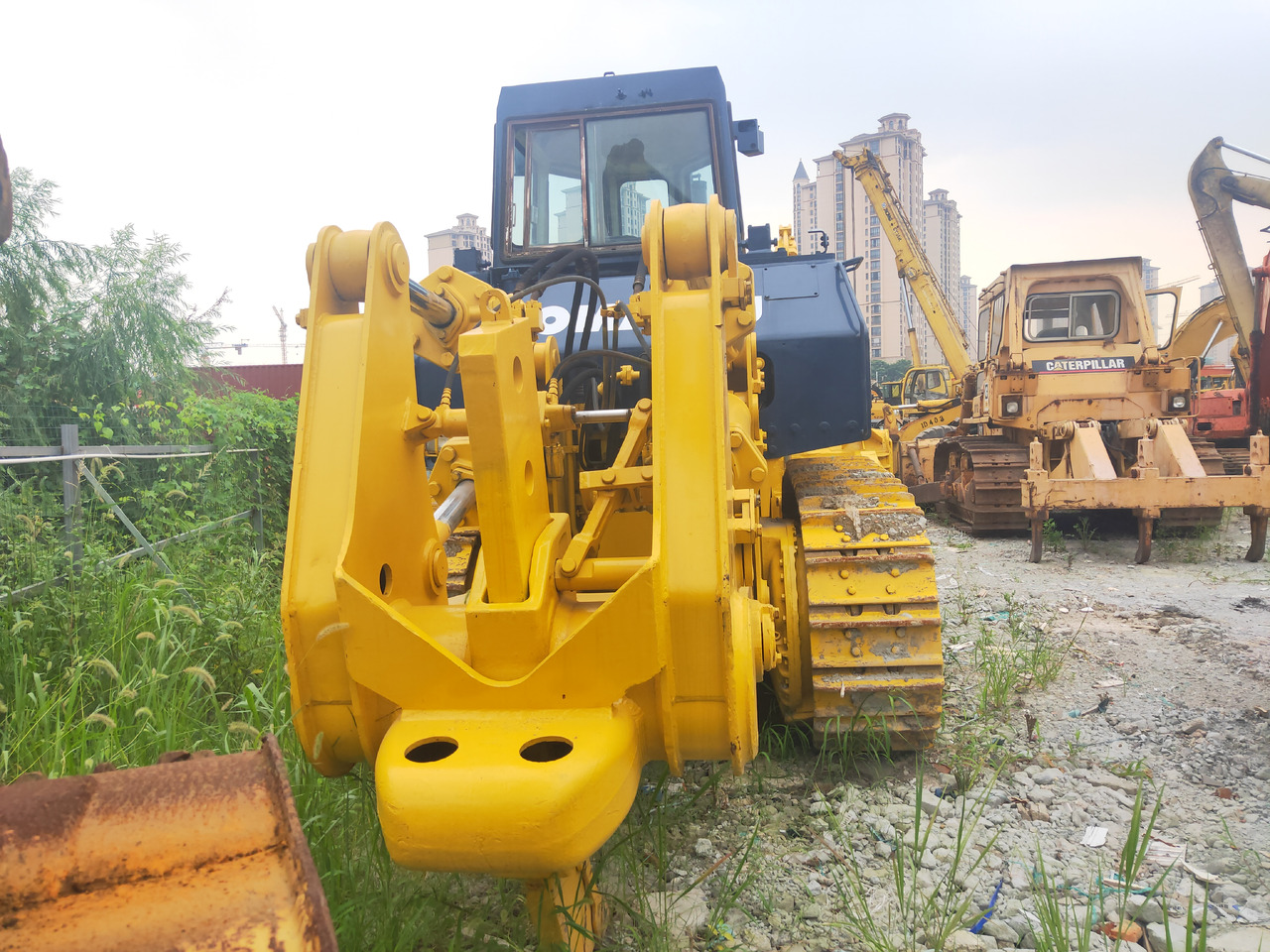 KOMATSU D155A-2 - جرافة: صورة 4 KOMATSU D155A-2 - جرافة: صورة 4