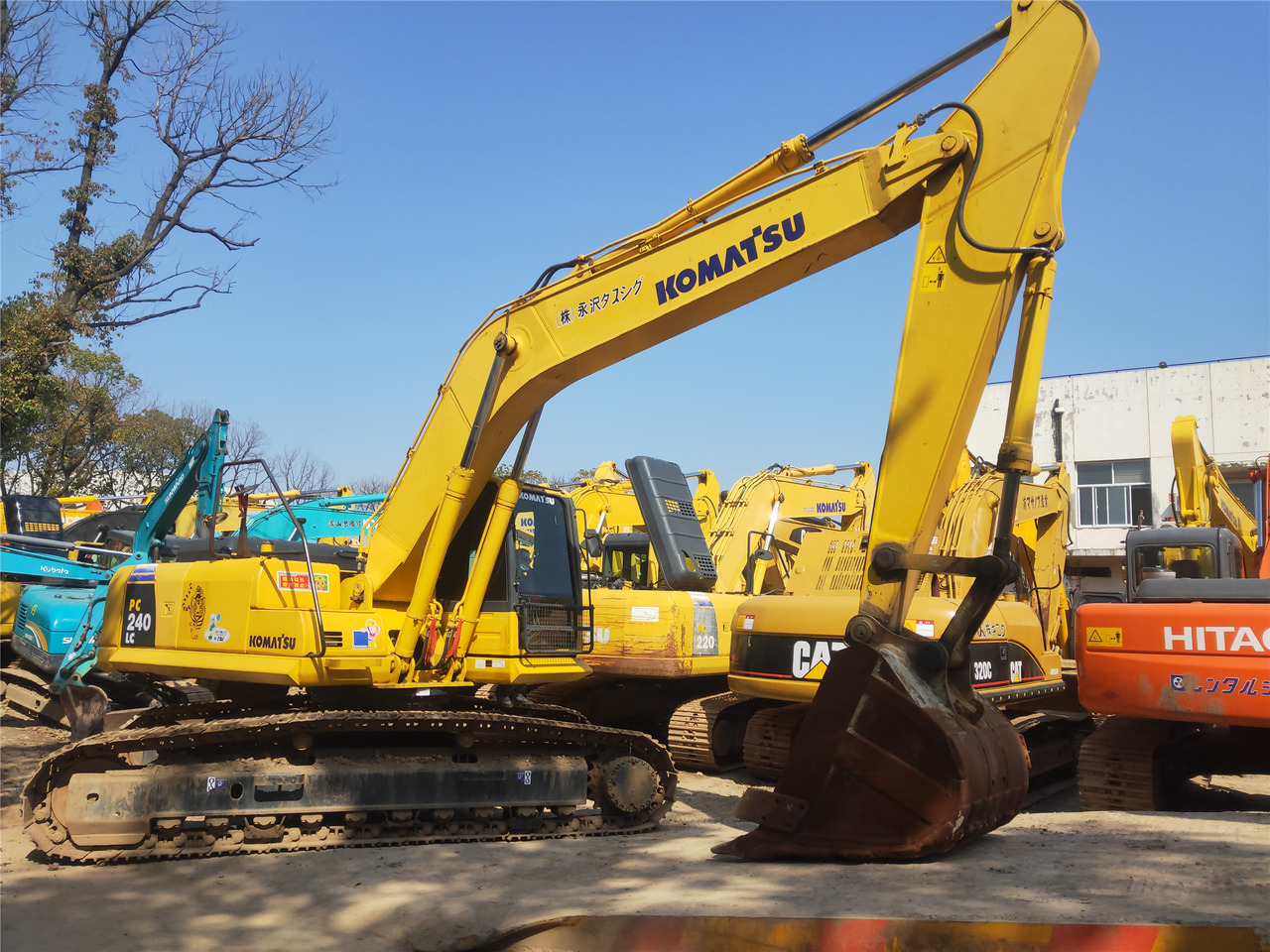 Komatsu Crawler Excavator PC240-8 - حفار زحاف: صورة 1 Komatsu Crawler Excavator PC240-8 - حفار زحاف: صورة 1