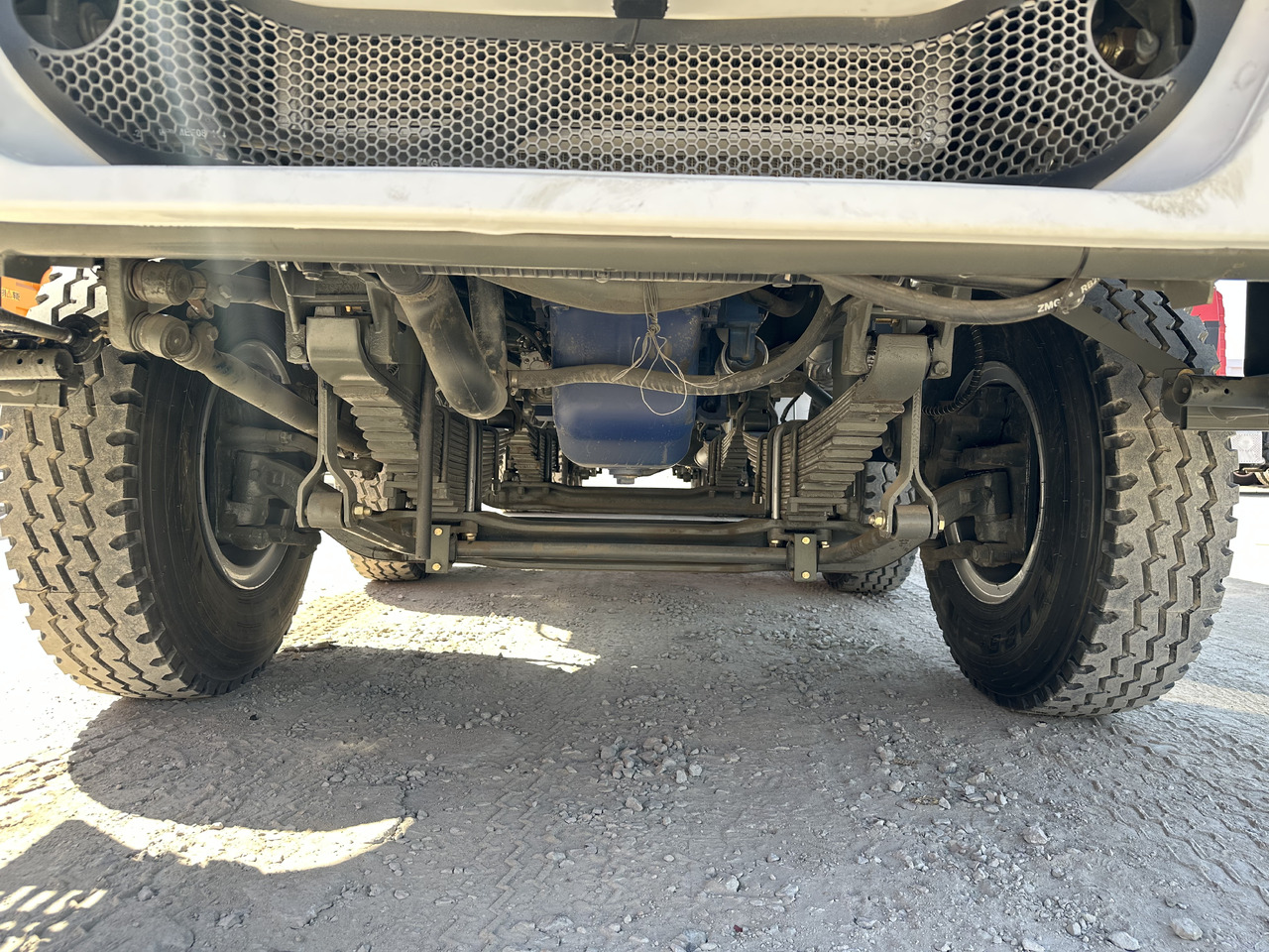 SINOTRUK HOWO 400 8X4 - شاحنة قلاب: صورة 3 SINOTRUK HOWO 400 8X4 - شاحنة قلاب: صورة 3