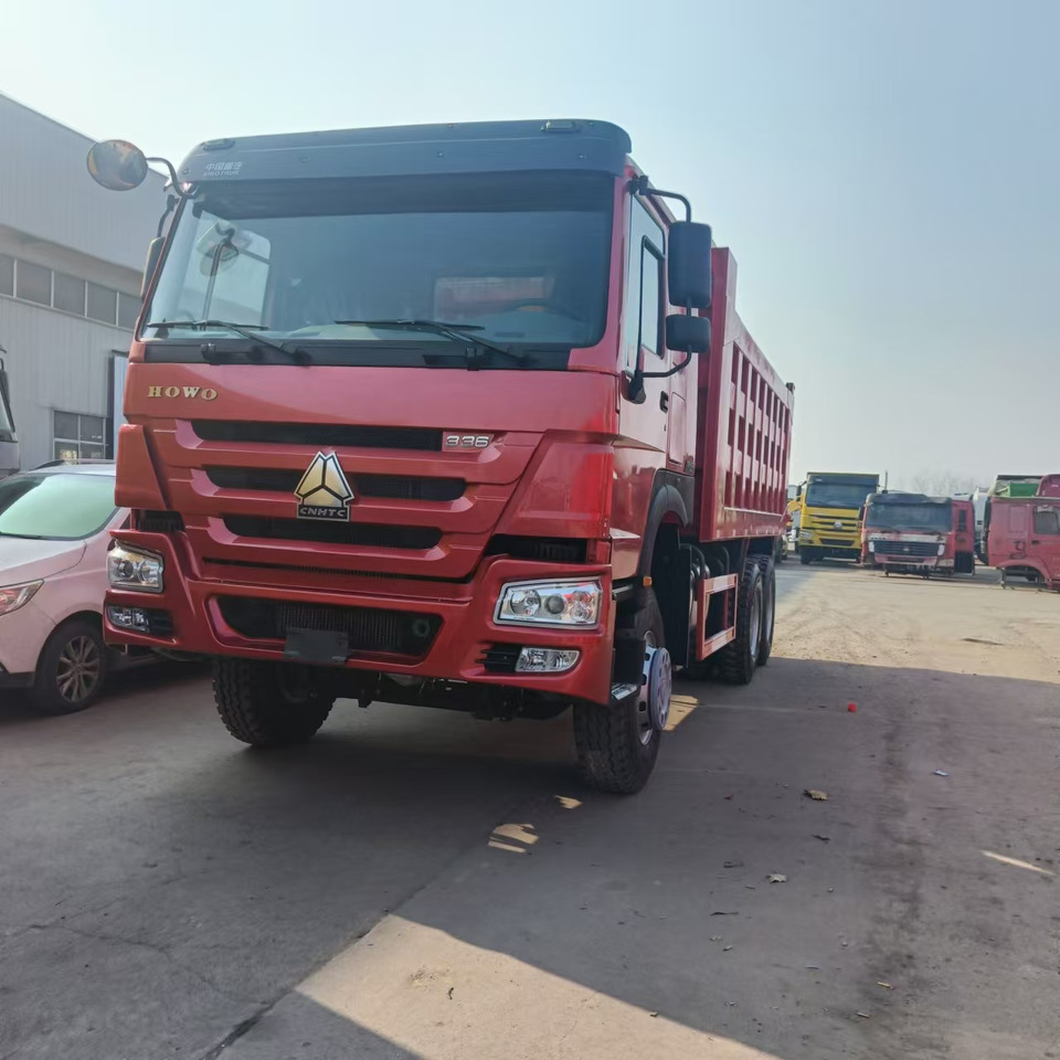 SINOTRUK HOWO 6x4 Dump Truck Click for Discount - شاحنة قلاب: صورة 5 SINOTRUK HOWO 6x4 Dump Truck Click for Discount - شاحنة قلاب: صورة 5