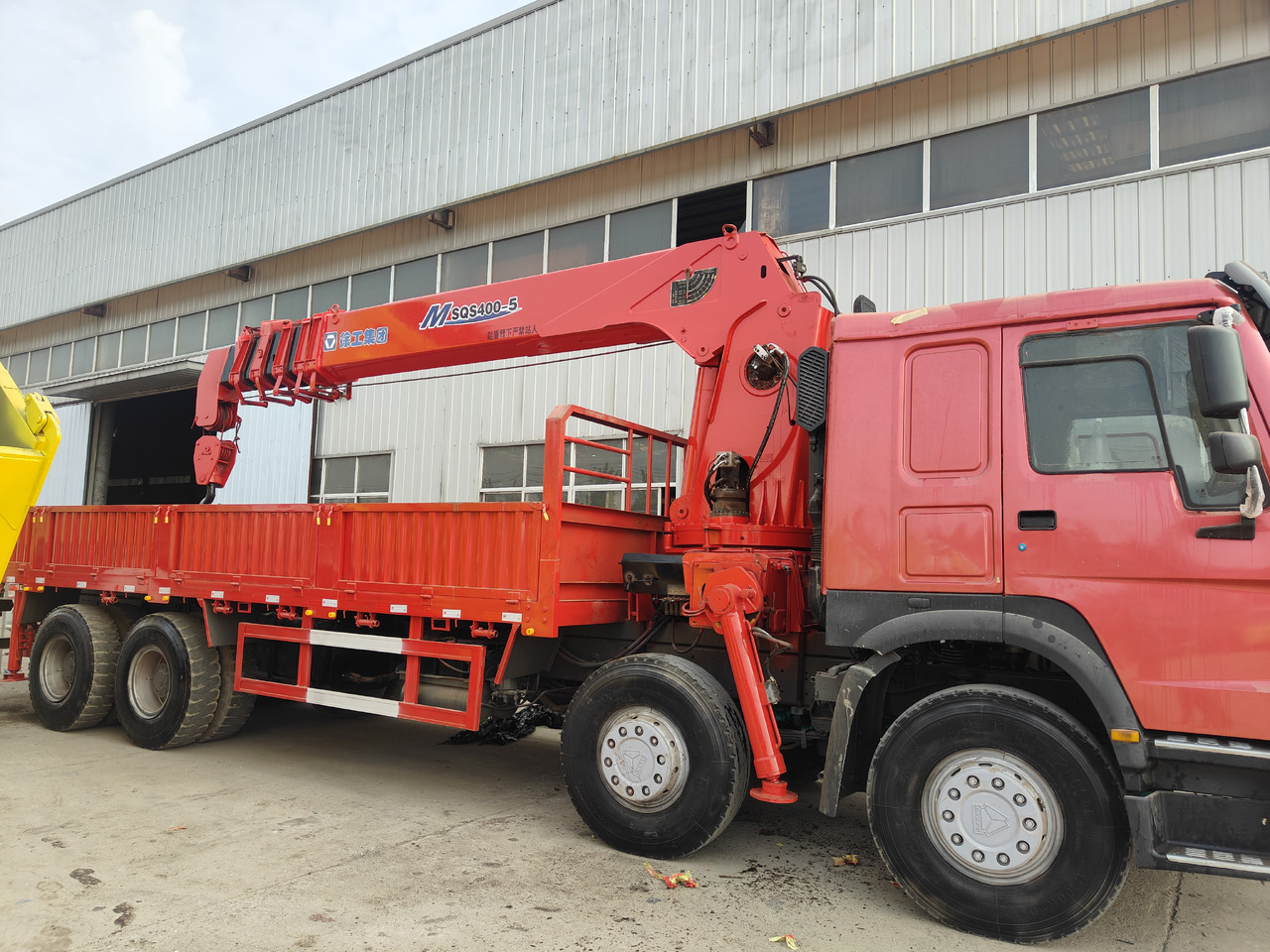 SINOTRUK HOWO 8X4 16 TONS CLICK HERE FOR DISCOUNT - شاحنة كرين: صورة 1 SINOTRUK HOWO 8X4 16 TONS CLICK HERE FOR DISCOUNT - شاحنة كرين: صورة 1
