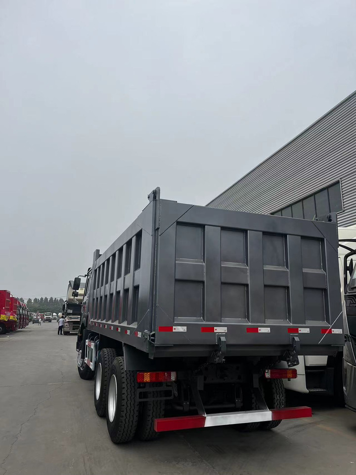 SINOTRUK HOWO Dump Truck 6x4 Click for Discount - شاحنة: صورة 5 SINOTRUK HOWO Dump Truck 6x4 Click for Discount - شاحنة: صورة 5