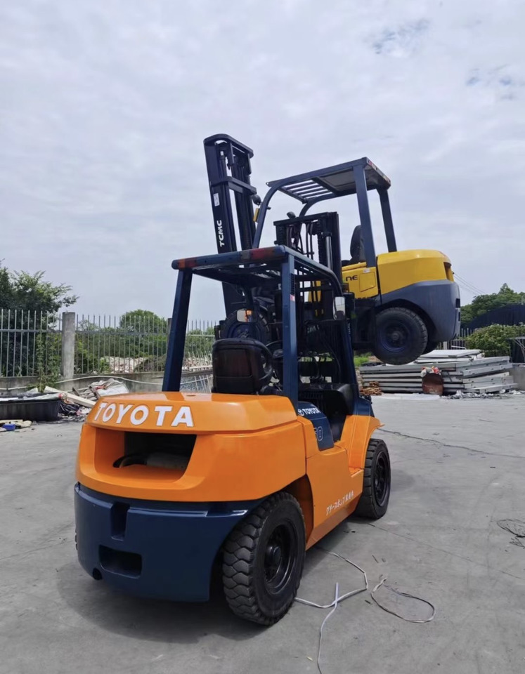 رافعة شوكية ديزل TOYOTA 5Ton Forklift Click Here for Discount: صورة 6