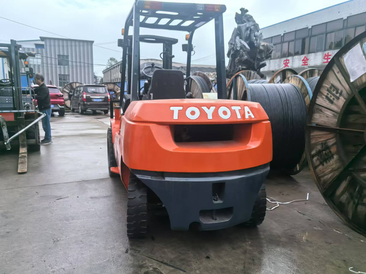 TOYOTA 5ton Forklift - رافعة شوكية ديزل: صورة 2 TOYOTA 5ton Forklift - رافعة شوكية ديزل: صورة 2