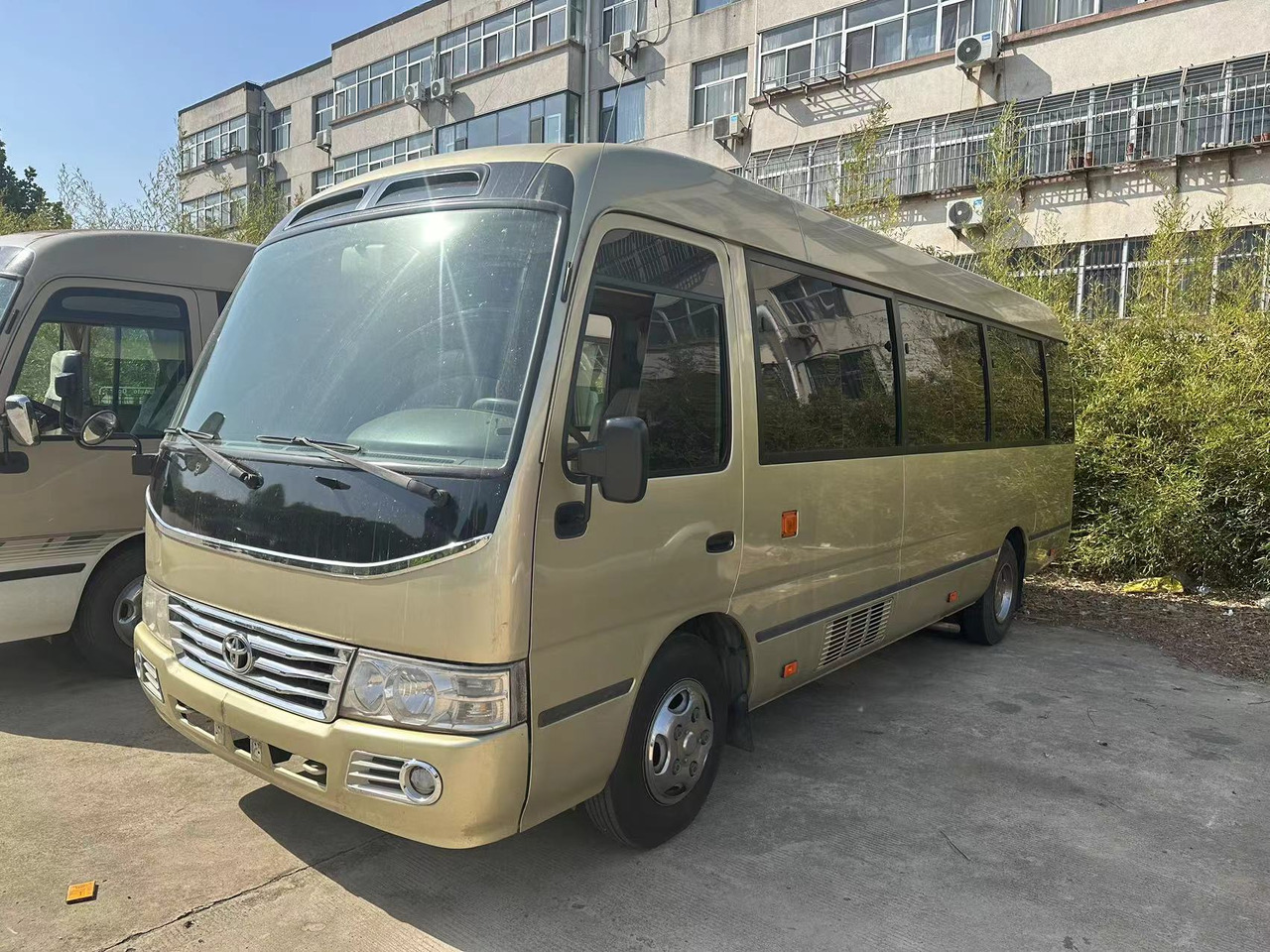 TOYOTA Coaster Bus Click Here for Discount - مركبة كوتش: صورة 3 TOYOTA Coaster Bus Click Here for Discount - مركبة كوتش: صورة 3