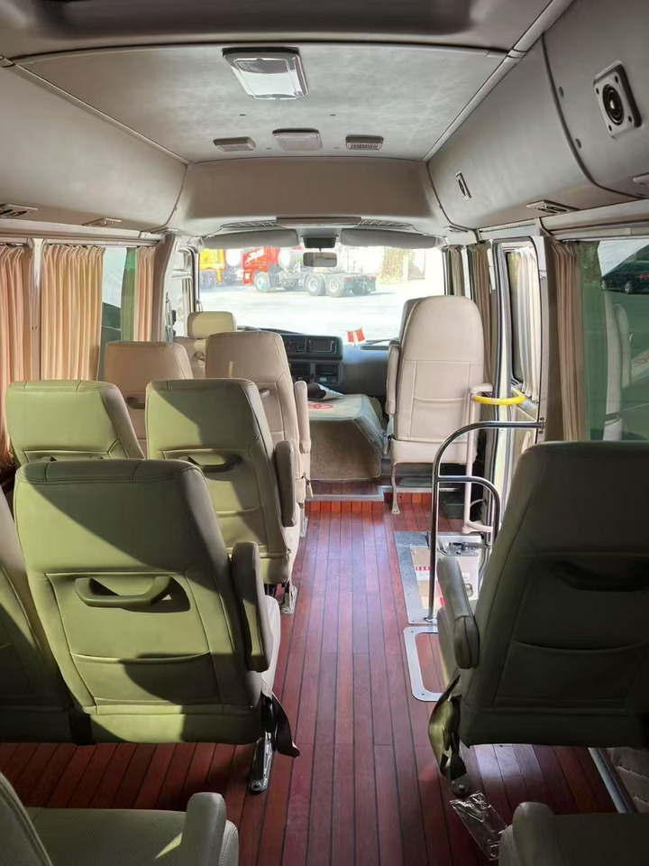مركبة كوتش TOYOTA Mini Bus 20 Seats: صورة 8