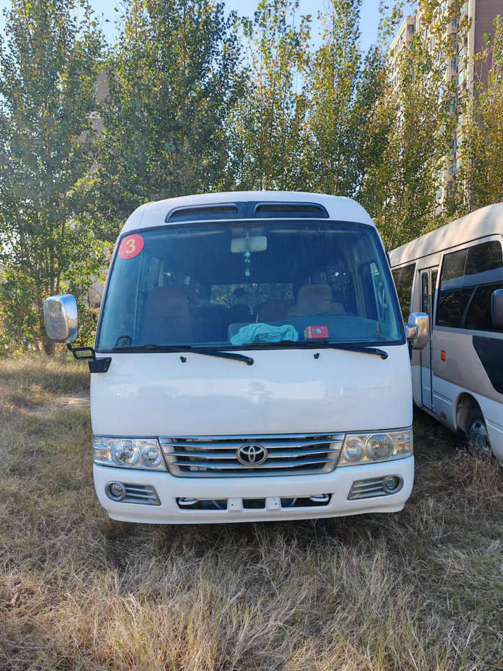 TOYOTA Whit Mini Bus Click for Discount - مركبة كوتش: صورة 4 TOYOTA Whit Mini Bus Click for Discount - مركبة كوتش: صورة 4