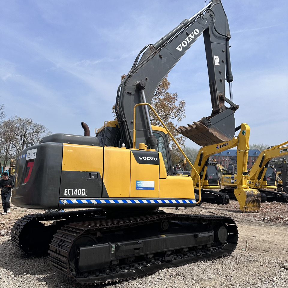VOLVO EC140D - حفار زحاف: صورة 1 VOLVO EC140D - حفار زحاف: صورة 1
