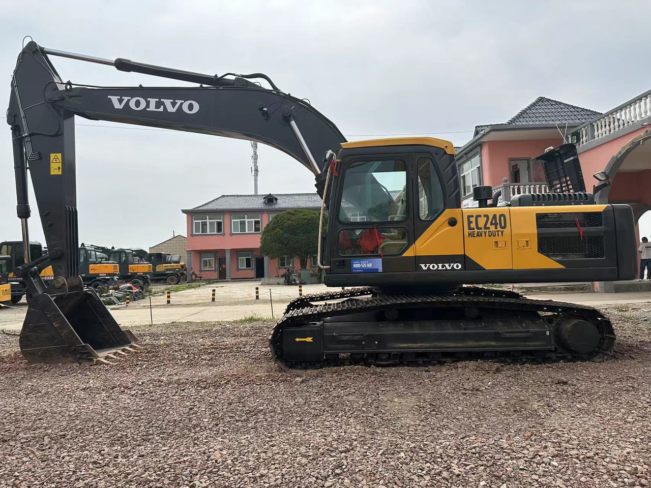 VOLVO Excavator EC240 - حفارة: صورة 1 VOLVO Excavator EC240 - حفارة: صورة 1