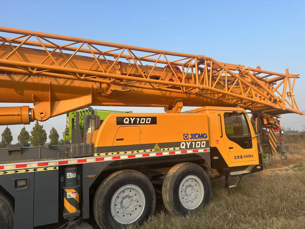 XCMG Crane QY100 - رافعة لجميع التضاريس: صورة 1 XCMG Crane QY100 - رافعة لجميع التضاريس: صورة 1