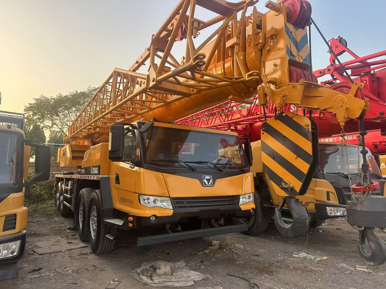 XCMG Crane QY85K CLICK HERE FOR DISCOUNT - رافعة لجميع التضاريس: صورة 1 XCMG Crane QY85K CLICK HERE FOR DISCOUNT - رافعة لجميع التضاريس: صورة 1