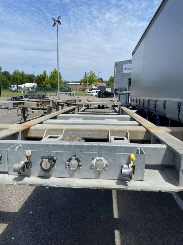 Semi-remorque 3 Essieux 38 TONNES CHARIOT COULISSANT - نصف مقطورة لنقل الحاويات: صورة 2 Semi-remorque 3 Essieux 38 TONNES CHARIOT COULISSANT - نصف مقطورة لنقل الحاويات: صورة 2