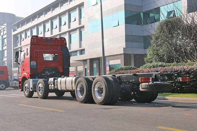 FAW Faw J6P 420 Truck New Model for Sale in Ghana - وحدة جر: صورة 3 FAW Faw J6P 420 Truck New Model for Sale in Ghana - وحدة جر: صورة 3