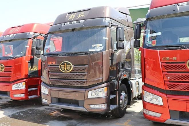FAW Faw J6P 6X4 Tractor Head for Sale in Angola - وحدة جر: صورة 1 FAW Faw J6P 6X4 Tractor Head for Sale in Angola - وحدة جر: صورة 1