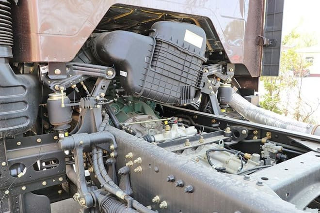 FAWA FAW Truck J6P New Model for Sale in Sierra Leone - وحدة جر: صورة 2 FAWA FAW Truck J6P New Model for Sale in Sierra Leone - وحدة جر: صورة 2