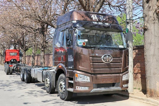 FAWA FAW Truck J6P New Model for Sale in Sierra Leone - وحدة جر: صورة 1 FAWA FAW Truck J6P New Model for Sale in Sierra Leone - وحدة جر: صورة 1