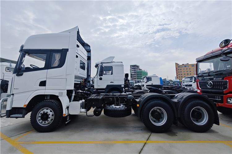 SHACMAN Used Shaman X3000 Truck Head for Sale In Zambia - وحدة جر: صورة 4 SHACMAN Used Shaman X3000 Truck Head for Sale In Zambia - وحدة جر: صورة 4
