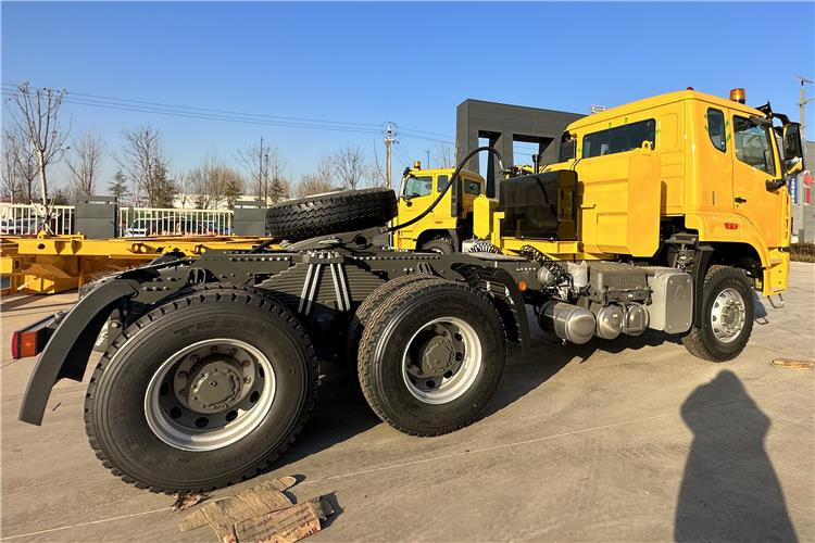 SINOTRUK Howo New Model 371 HP Truck Head for Sale In Zambia - وحدة جر: صورة 2 SINOTRUK Howo New Model 371 HP Truck Head for Sale In Zambia - وحدة جر: صورة 2