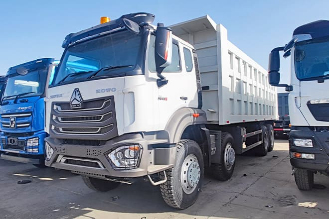 SINOTRUK Sino Howo 8x4 Dump truck for Sale in Senegal - شاحنة قلاب: صورة 1 SINOTRUK Sino Howo 8x4 Dump truck for Sale in Senegal - شاحنة قلاب: صورة 1