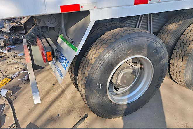 SINOTRUK Sinotruk Howo 371 8x4 Dump Truck for Sale in Libya - شاحنة قلاب: صورة 5 SINOTRUK Sinotruk Howo 371 8x4 Dump Truck for Sale in Libya - شاحنة قلاب: صورة 5