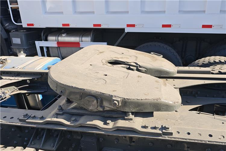 Sinotruk Used Hohan Truck Tractor 10 Wheeler for Sale In Burkina Faso - وحدة جر: صورة 5 Sinotruk Used Hohan Truck Tractor 10 Wheeler for Sale In Burkina Faso - وحدة جر: صورة 5