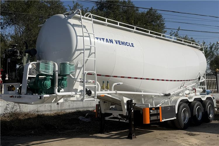 TITAN 3 Axle 50 Ton Dry Bulker Cement Tanker Trailer for Sale In Saudi Arabia - بلكر: صورة 1 TITAN 3 Axle 50 Ton Dry Bulker Cement Tanker Trailer for Sale In Saudi Arabia - بلكر: صورة 1