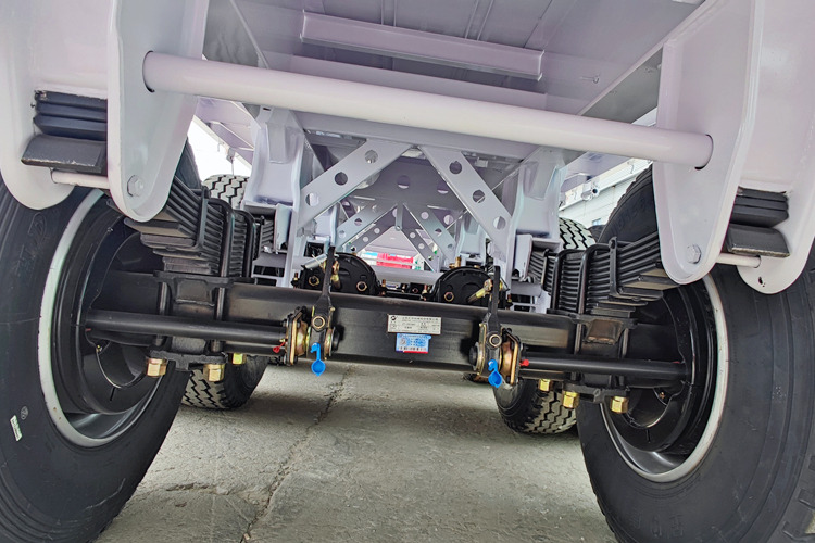 TITAN Cargo Trailer for Sale in Saudi Arabia - نصف مقطورة لنقل الحيوانات: صورة 4 TITAN Cargo Trailer for Sale in Saudi Arabia - نصف مقطورة لنقل الحيوانات: صورة 4