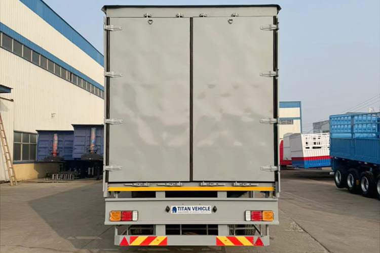 TITAN Curtain Trailer for Sale in Tanzania - نصف مقطورة ستارة: صورة 4 TITAN Curtain Trailer for Sale in Tanzania - نصف مقطورة ستارة: صورة 4