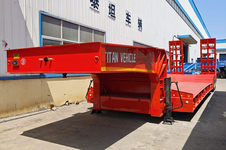 TITAN Lowbed Trailer for Sale in Saudi Arabia - عربة منخفضة مسطحة نصف مقطورة: صورة 2 TITAN Lowbed Trailer for Sale in Saudi Arabia - عربة منخفضة مسطحة نصف مقطورة: صورة 2